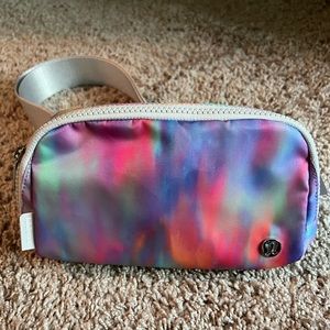 NWT Lululemon Prism Wash Multi/Vapor Everywhere Belt Bag 1L Tie dye